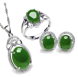 优雅绿宝石珠宝套装
