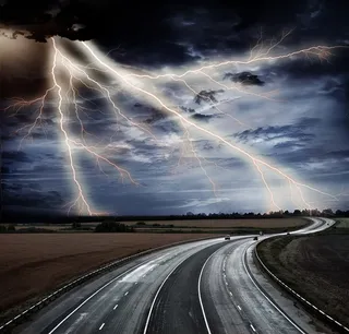 蓝天白云晚霞道路摄影图片素材