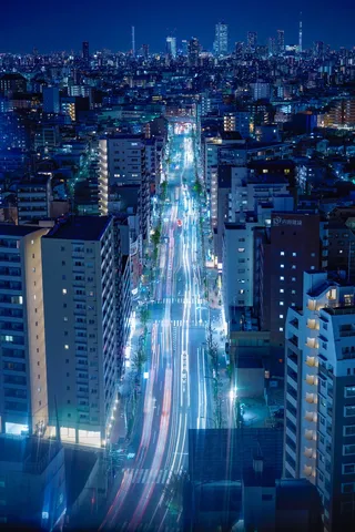 城市车流线唯美夜景图片