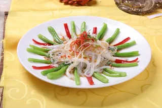 金蒜银鱼蒸菜心-华谊楼