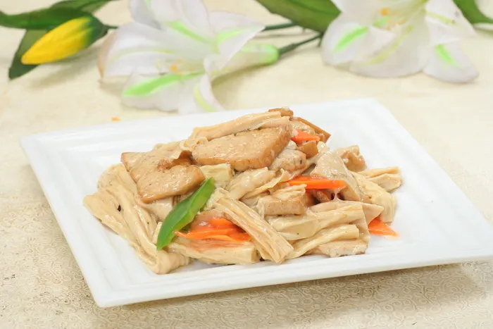 腐竹烧豆腐 8元