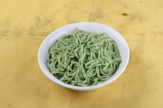 8菠菜汁面条-乡村小镇