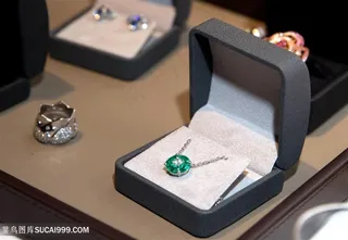 珠宝首饰钻戒项链珠宝图片