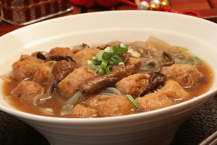 豆渣丸子炖山蘑