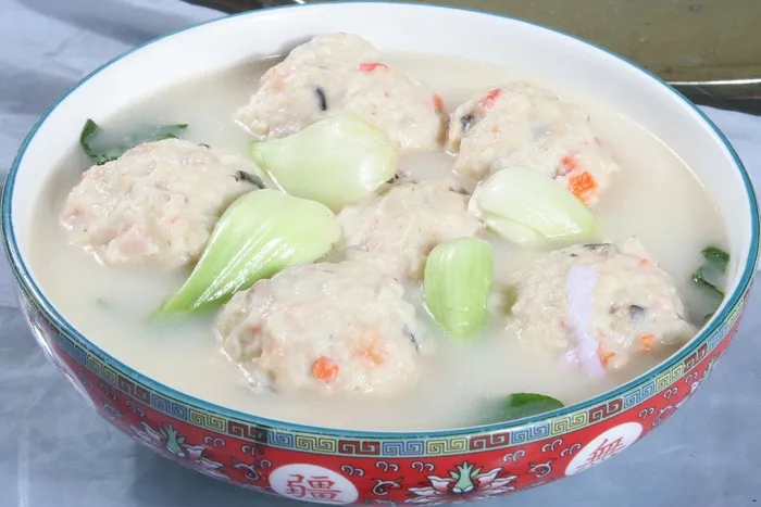 蟹粉狮子头