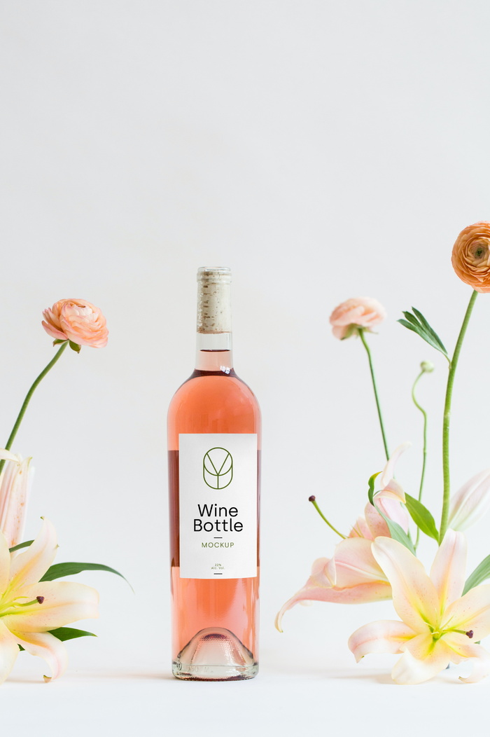 饮品包装瓶花酒果子酒玻璃瓶Wine Bottle PSD Mockup