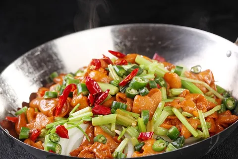 干锅美食焖锅湘菜麻辣香辣纸锅干锅肥肠 