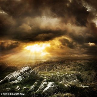 山峰黄昏景色高清图片