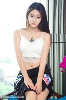 高清短裙气质美女写真 高清短裙气质美女写真