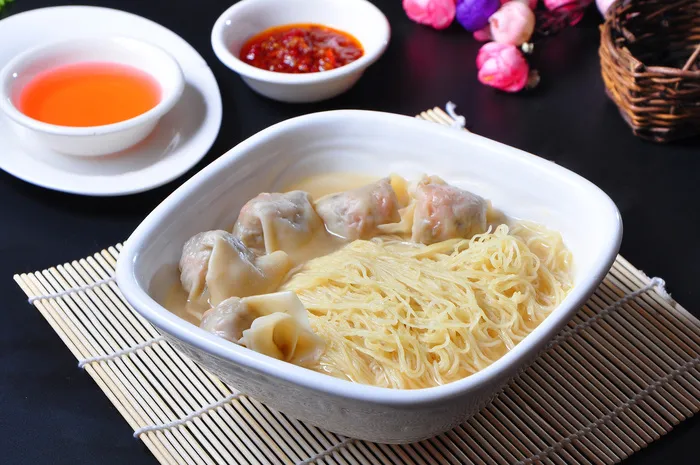 混沌抄手云吞饺子面