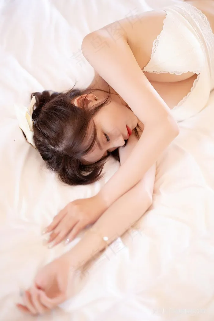 高清mm131酒醉美女自拍图片