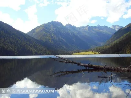 四川九龙伍须海风景