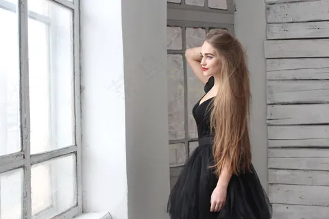 撩发美女侧颜杀图片 撩发美女侧颜杀图片