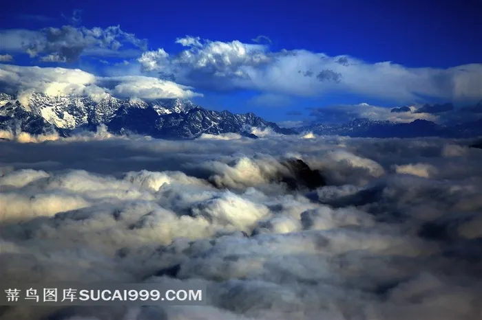 四川牛背山云雾风景