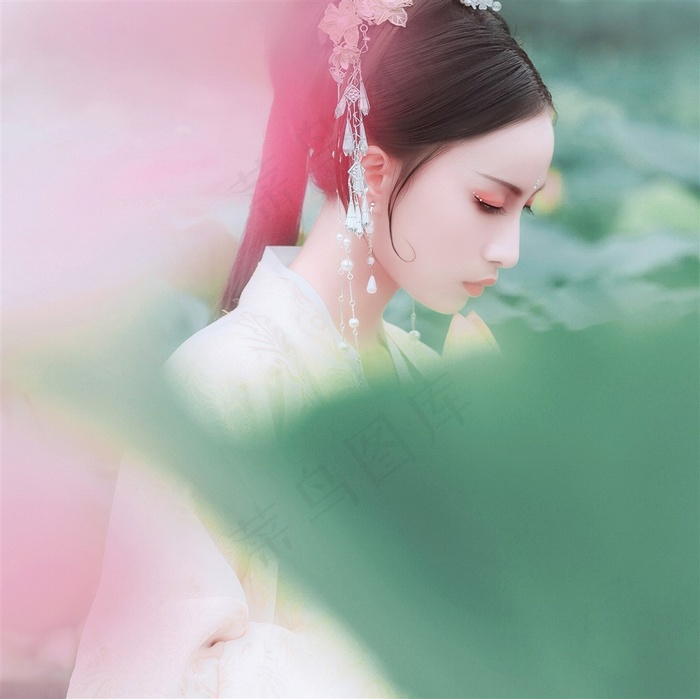 梦幻般古装美女图片
