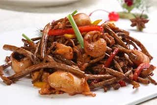 CXC00260茶树菇炒墨鱼58