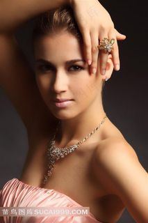 美女 珠宝图片