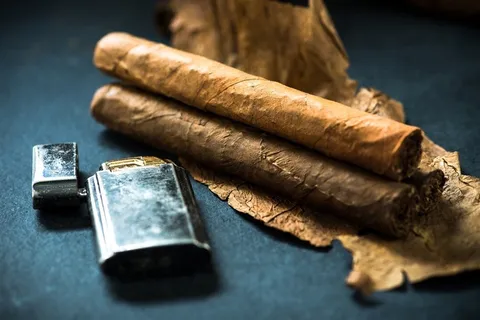 雪茄烟特写图片
