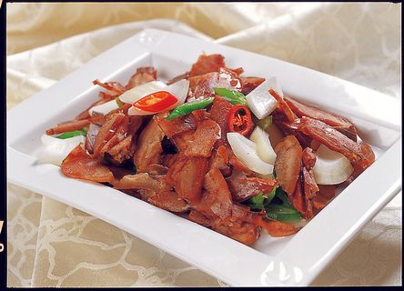 CXC00516葱头拌猪拱