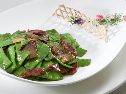 CXC01342荷兰豆炒腊味