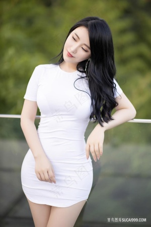 微胖大胸国模美女高清图片