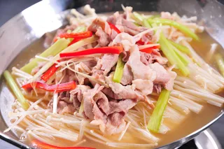 锅仔金针菇肥牛48