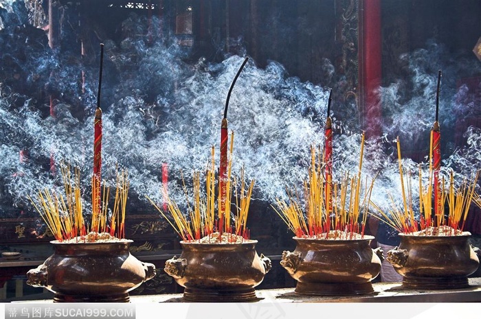 祈祷用的香炉