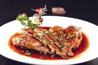 美味红烧鱼清晰摄影图片