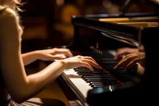 弹奏钢琴乐器场景摄影背景
