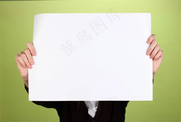 用白纸挡住脸部的男子高清摄影