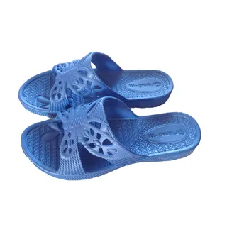 免抠拖鞋实物摄影图片