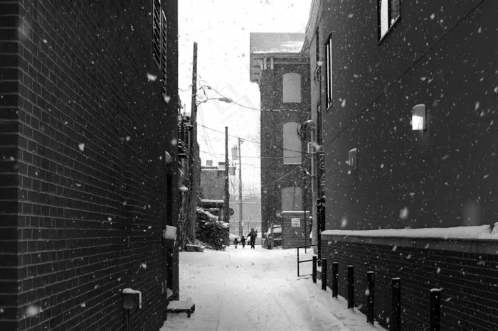 冬天下雪时的美景素材大图
