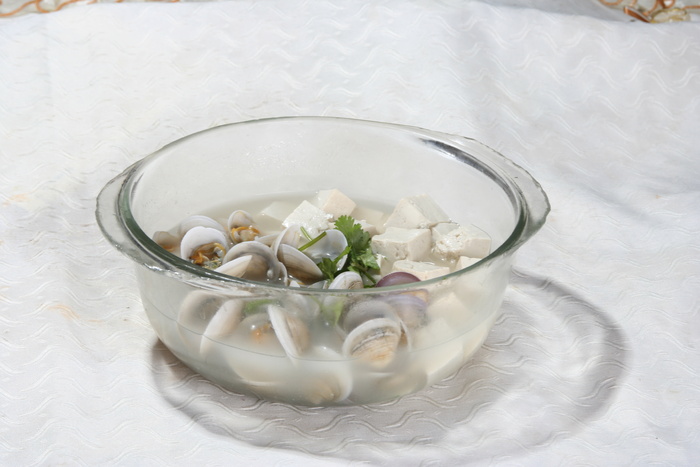 青蛤炖豆腐 