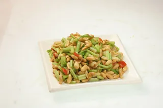 14 香芹花生米－汇源