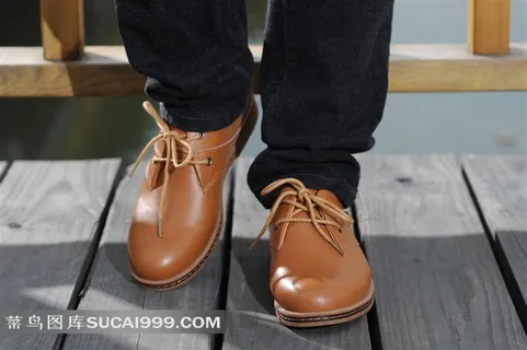 高清棕色男式皮鞋图片
