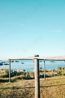 蓝天大海草地图片 蓝天大海草地图片