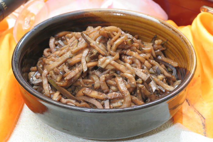 土碗茄子 8元