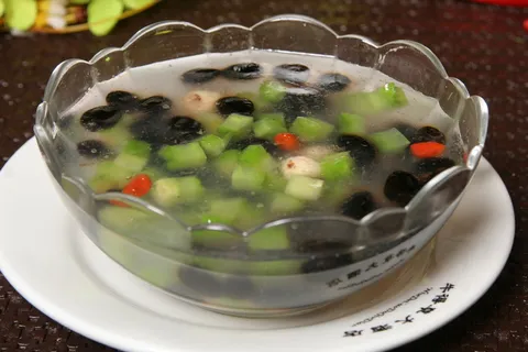 黑豆莲子苦瓜羹5元位