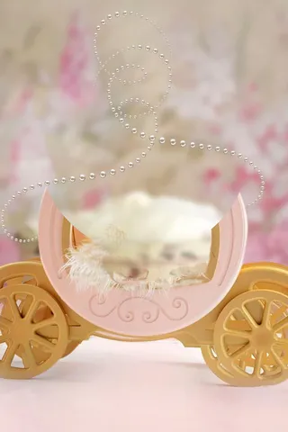 梦幻婴儿萌宝粉色背景