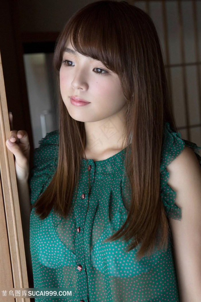 日本清纯美女女生篠崎愛写真图片高清