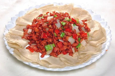 薄饼卷羊肉 薄饼卷羊肉