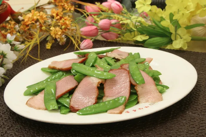 43  腊肉荷兰豆-福林居