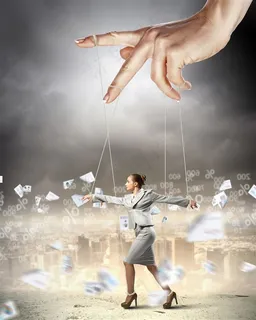 纸张与控制的女人图片 纸张与控制的女人图片