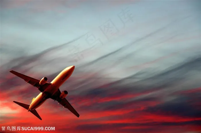 航天运输-夕阳下飞机