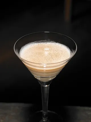 粉色鸡尾酒图片