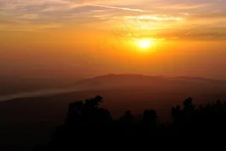 日出天际图片摄影