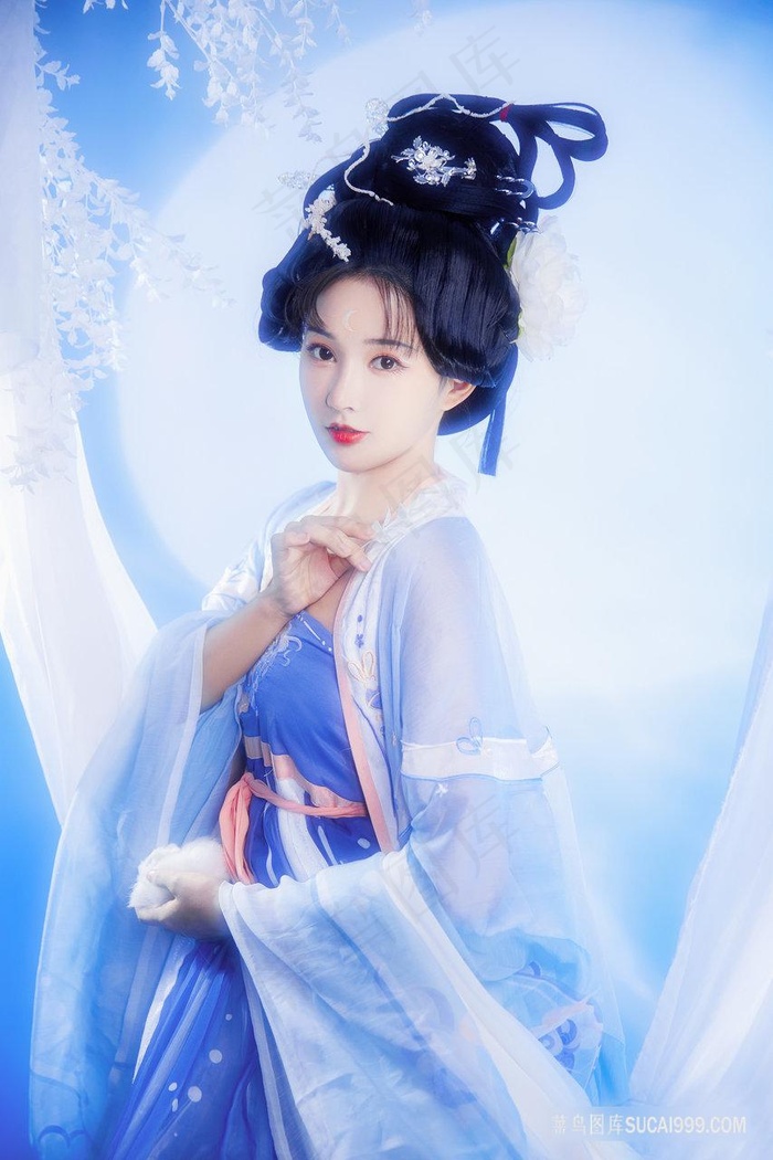 蔚蓝唯美古风写真摄影清纯女性图片