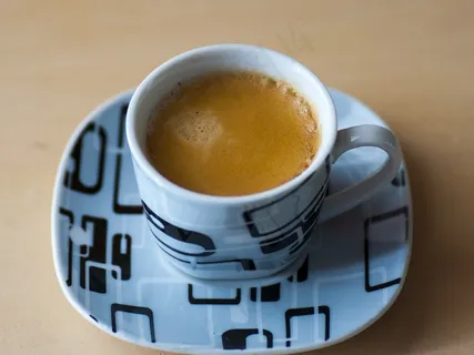 一杯浓香热咖啡图片