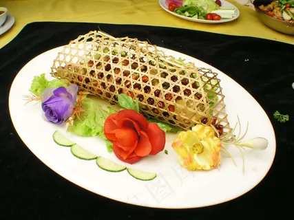 3232竹篓牛蛙 3232竹篓牛蛙