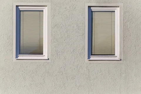夏天户外的窗户简约背景